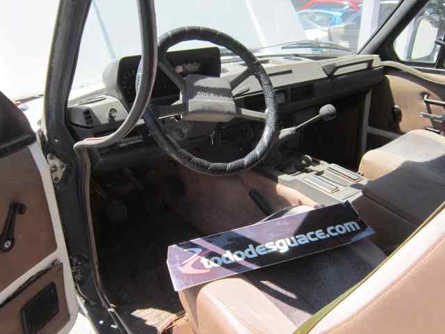 LAND ROVER RANGE ROVER *