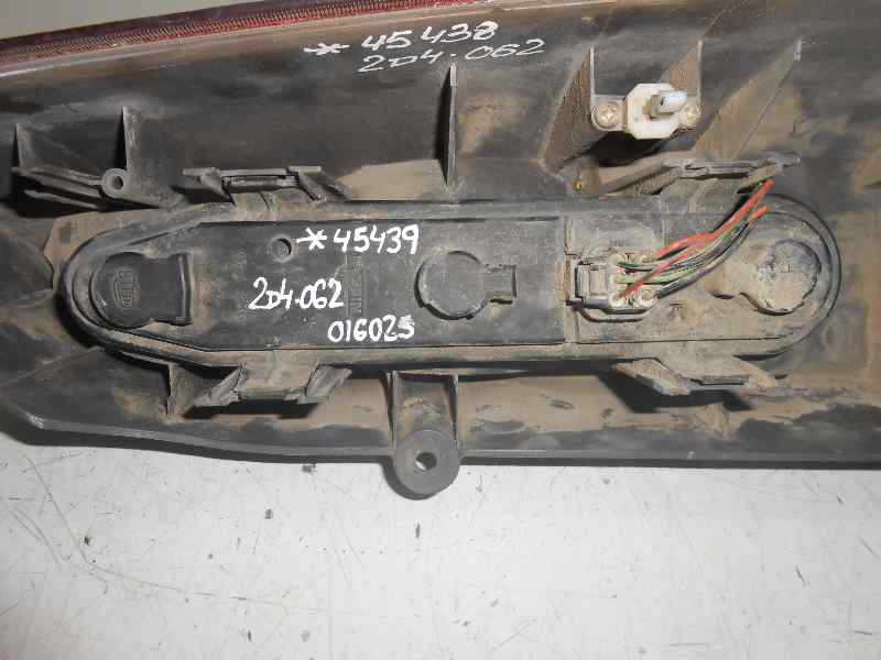 PORTALAMPARAS TRASERO IZQUIERDO NISSAN VANETTE CARGO 2.3 D (75 CV) 5 velocidades