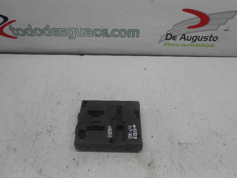 CAJA RELES / FUSIBLES RENAULT MEGANE I CLASSIC (LA0) 1.6 (90 CV) 5 velocidades