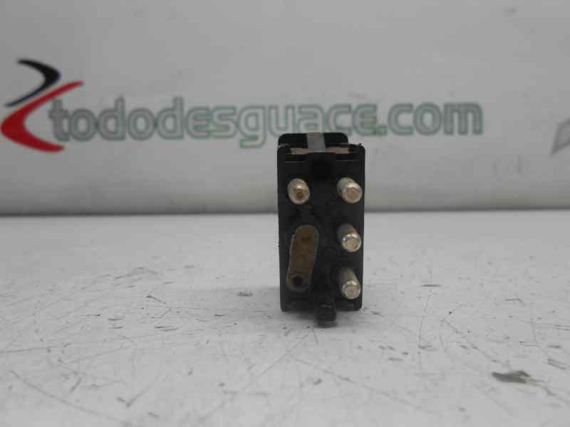 INTERRUPTOR LUNETA MERCEDES CLASE E (W123) FAMILIAR MT-07