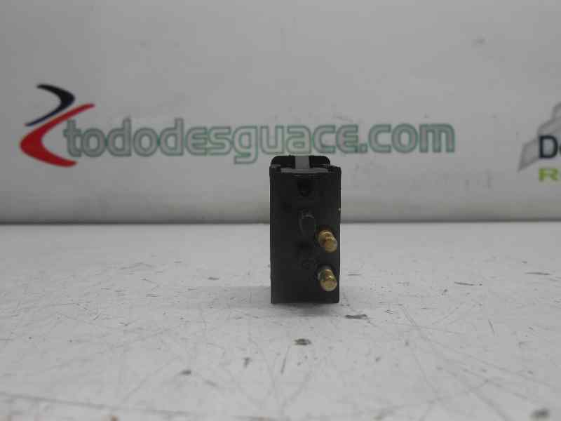 LUZ INTERIOR MERCEDES CLASE E (W123) FAMILIAR MT-07