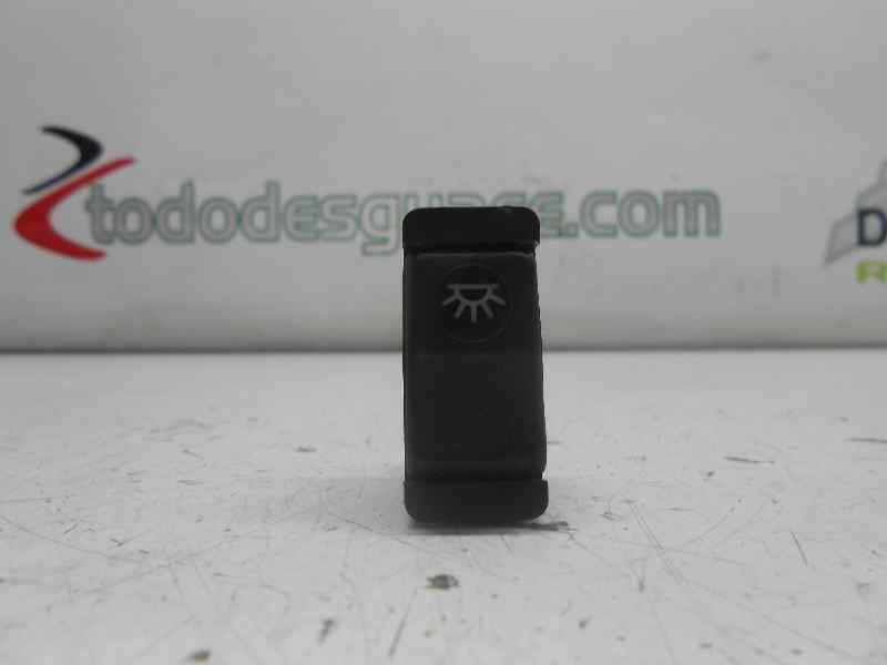 LUZ INTERIOR MERCEDES CLASE E (W123) FAMILIAR MT-07