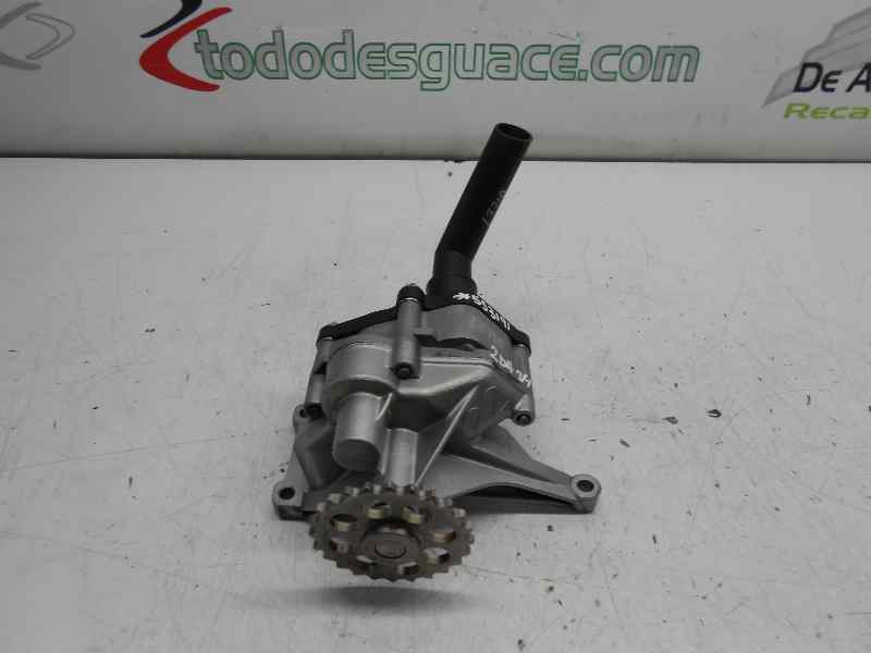 BOMBA ACEITE MERCEDES VITO (W638) CAJA CERRADA *