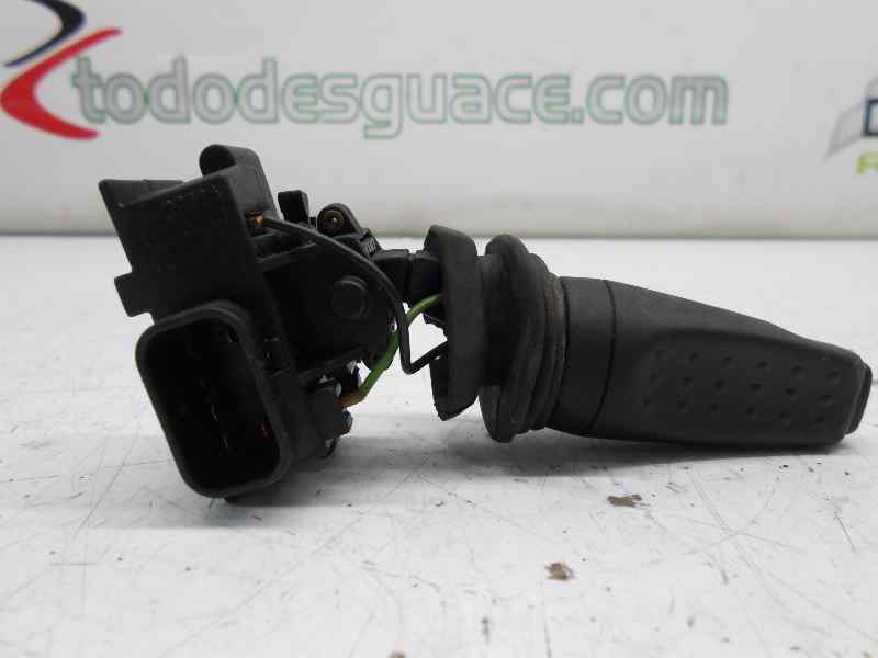 MANDO RADIO FORD MONDEO FAMILIAR (GD) Ambiente