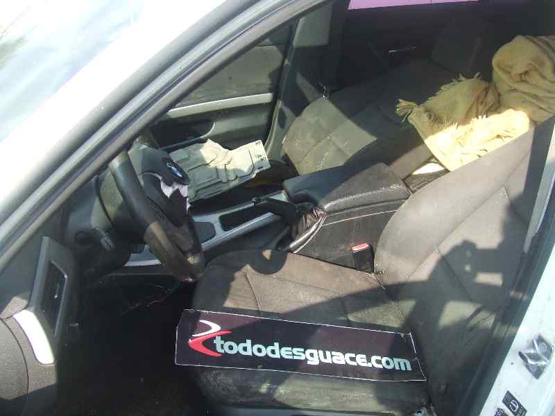BMW SERIE 3 BERLINA (E90) 320d Motor 2,0 Ltr. - 120 kW 16V Diesel