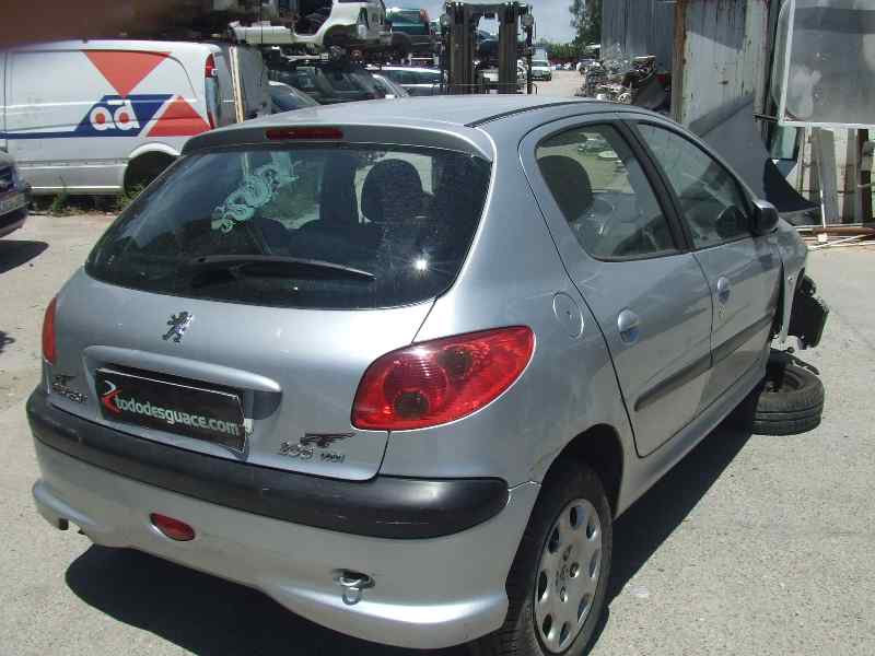 PEUGEOT 206 BERLINA E-Music Motor 1,4 Ltr. - 55 kW