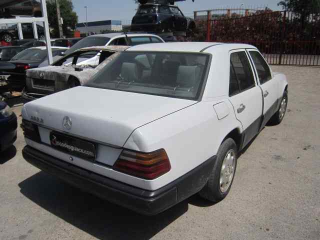 MERCEDES CLASE E (W124) BERLINA 300 D / E 300 D (124.130) Motor 3,0 Ltr. - 81 kW Diesel CAT