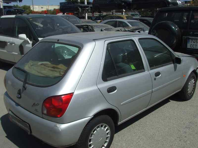 FORD FIESTA BERLINA Ghia Motor 1,25 Ltr. - 55 kW 16V CAT