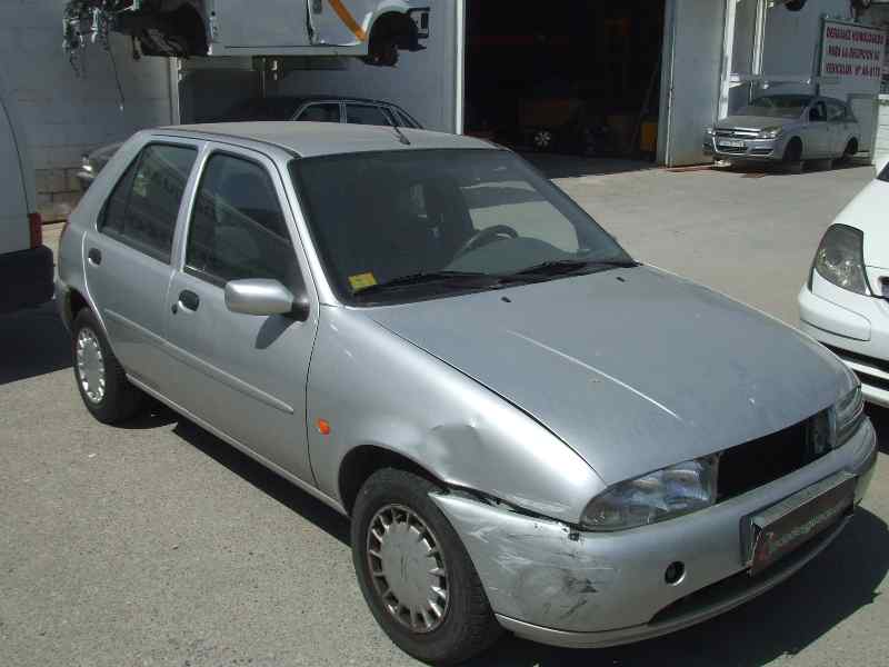 FORD FIESTA BERLINA Ghia Motor 1,25 Ltr. - 55 kW 16V CAT