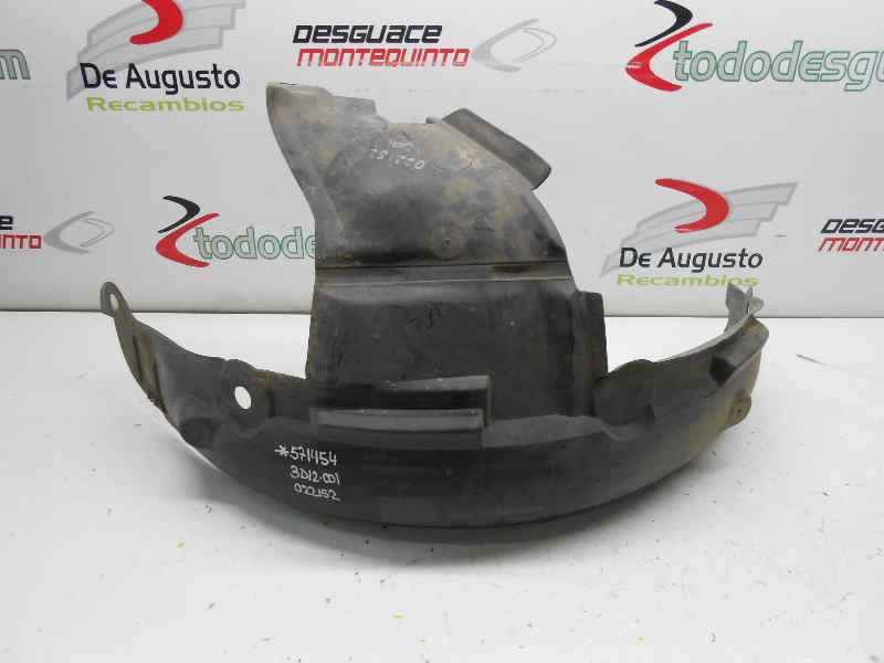 PLASTICO PASO RUEDA DELANTERO DERECHO RENAULT CLIO II FASE I (B/CBO) 1.2