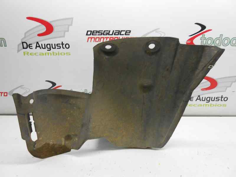 PLASTICO PASO RUEDA DELANTERO DERECHO RENAULT CLIO II FASE I (B/CBO) 1.2