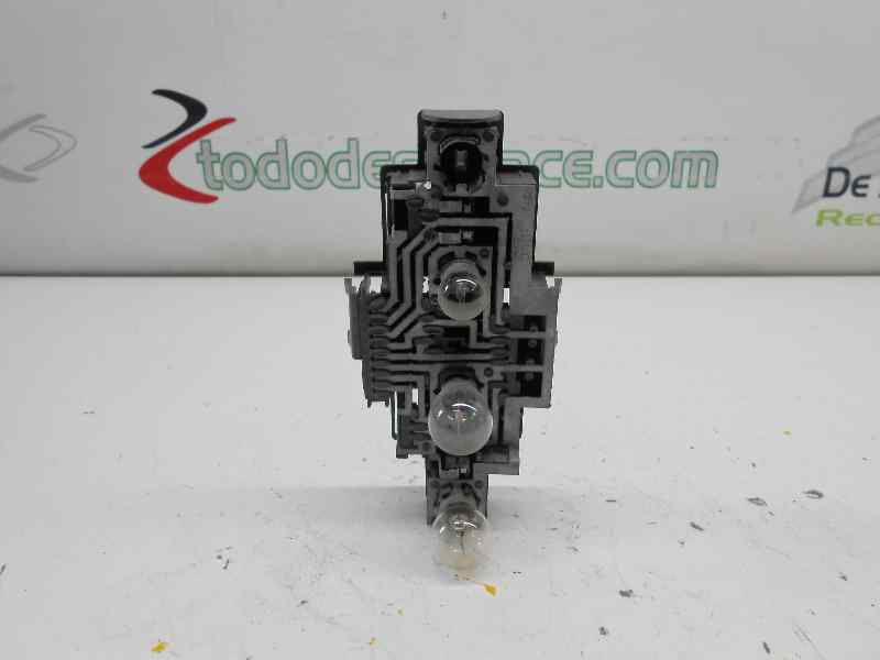 PORTALAMPARAS TRASERO DERECHO VOLKSWAGEN POLO BERLINA (6N1) Air
