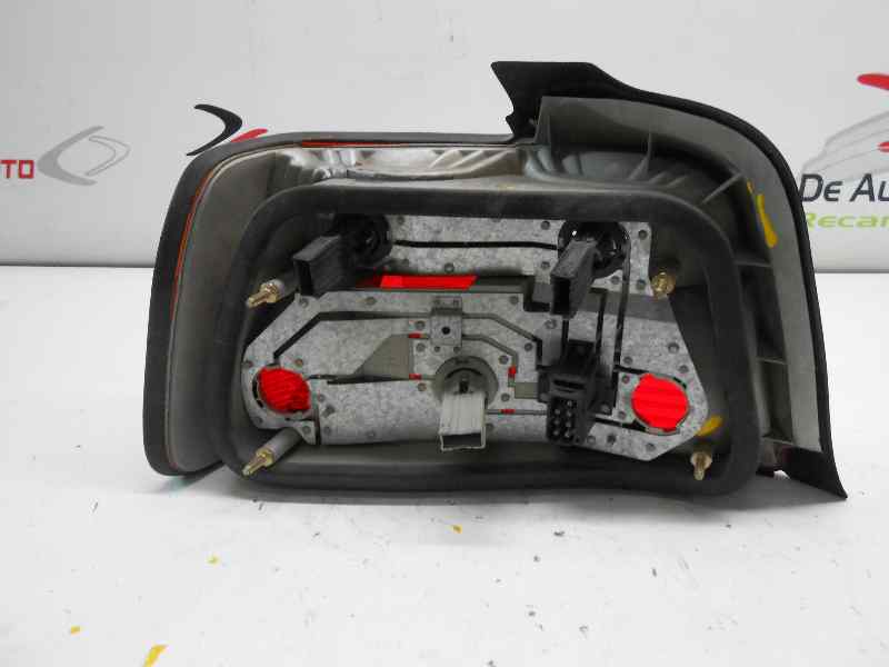 PILOTO TRASERO DERECHO BMW SERIE 3 BERLINA (E36) 318i