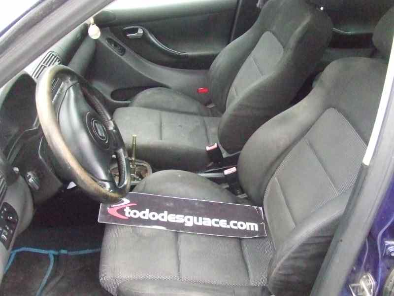 SEAT LEON (1M1) *