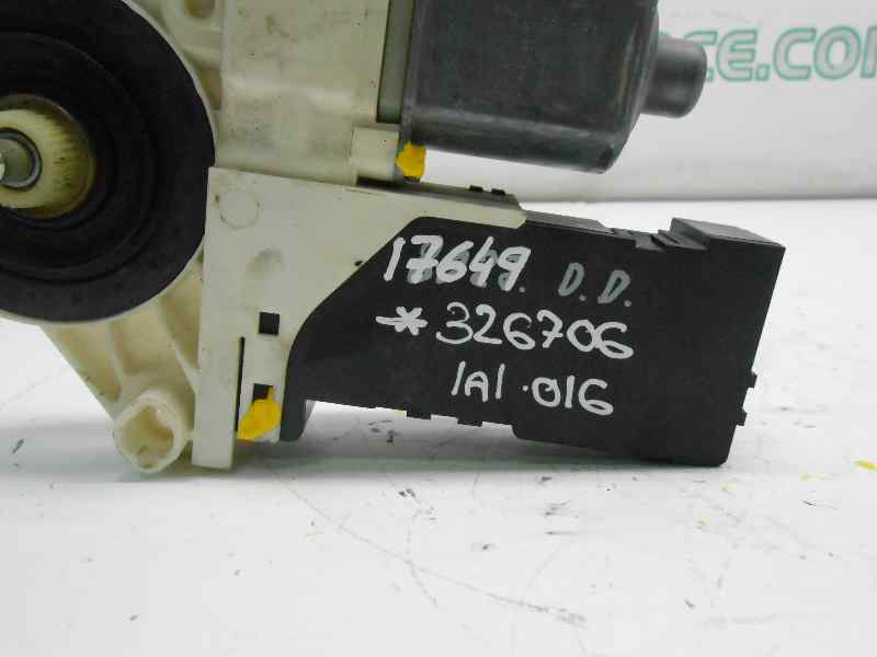 MOTOR ELEVALUNAS DELANTERO DERECHO PEUGEOT 407 ST Confort