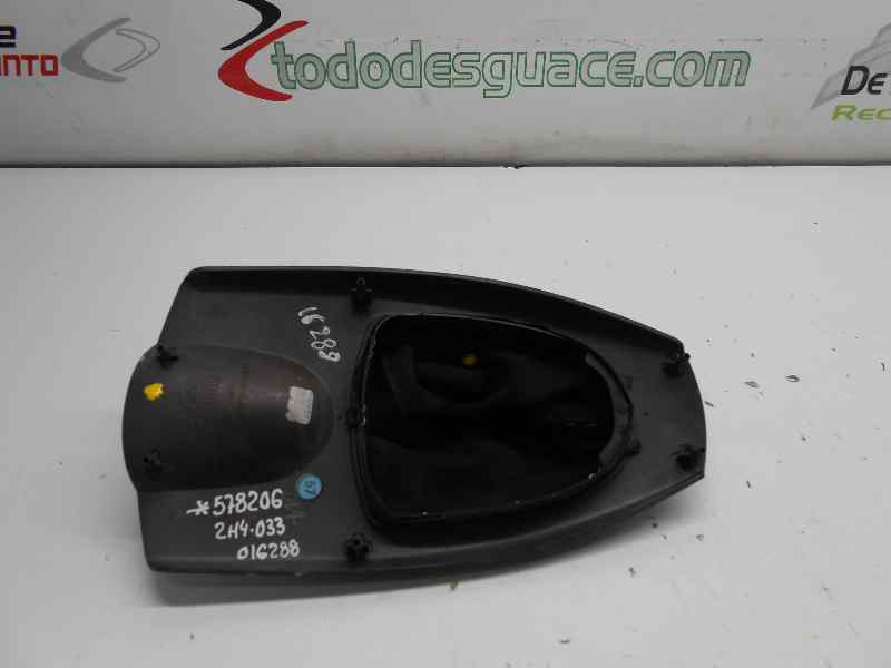 GUARNECIDOS PALANCA CAMBIO FORD FOCUS BERLINA (CAK) Ambiente