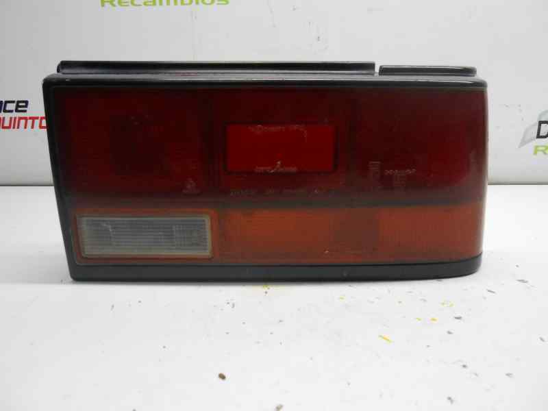 PILOTO TRASERO DERECHO NISSAN BLUEBIRD BERLINA (T12/72) Grand Prix KAT