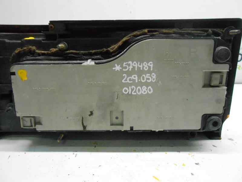 PORTALAMPARAS TRASERO DERECHO NISSAN BLUEBIRD BERLINA (T12/72) Grand Prix KAT