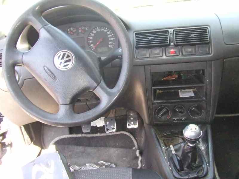 VOLKSWAGEN GOLF IV BERLINA (1J1) Advance Motor 1,9 Ltr. - 81 kW TDI