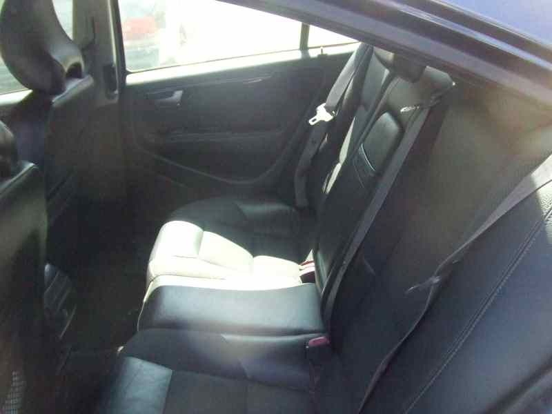VOLVO S60 BERLINA 2.4 D Motor 2,4 Ltr. - 120 kW Diesel CAT