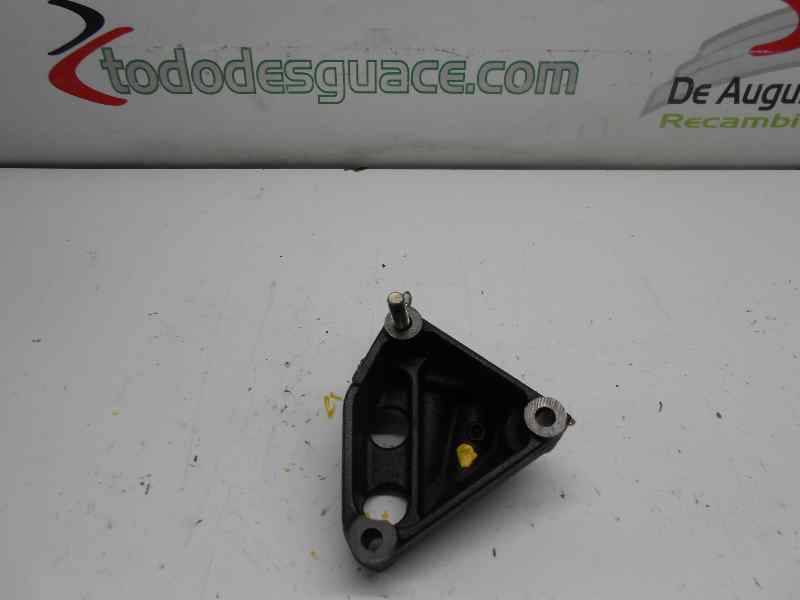 SOPORTE TOYOTA PRIUS (NHW30) Eco