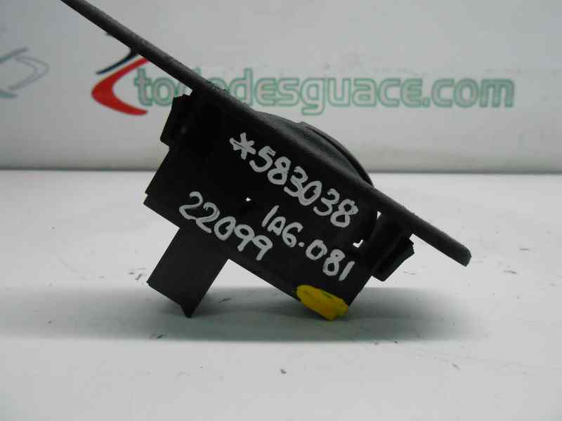 MANDO ELEVALUNAS DELANTERO DERECHO MITSUBISHI CARISMA BERLINA 5 (DA0) 1900 DI-D Avance