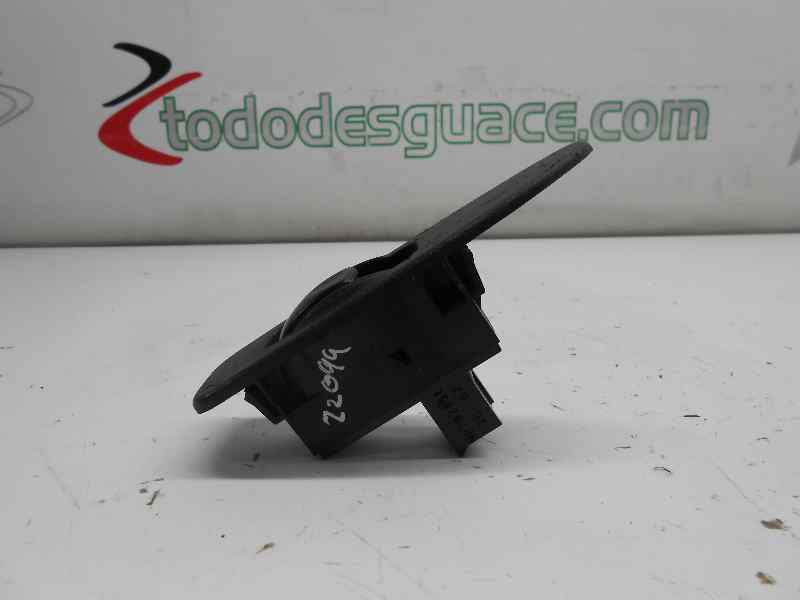 MANDO ELEVALUNAS DELANTERO DERECHO MITSUBISHI CARISMA BERLINA 5 (DA0) 1900 DI-D Avance