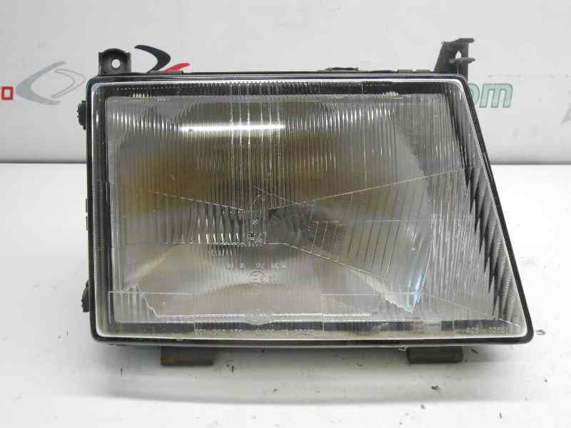 FARO DERECHO MERCEDES MB 100 D CAJA CERRADA / COMBI Combi I    (BM 631.333/343)