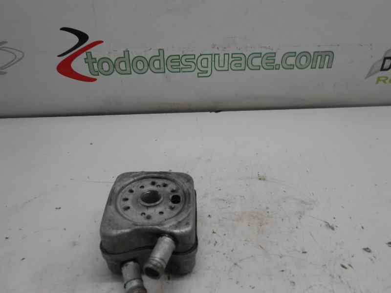ENFRIADOR ACEITE MOTOR VOLKSWAGEN POLO (9N3) Advance