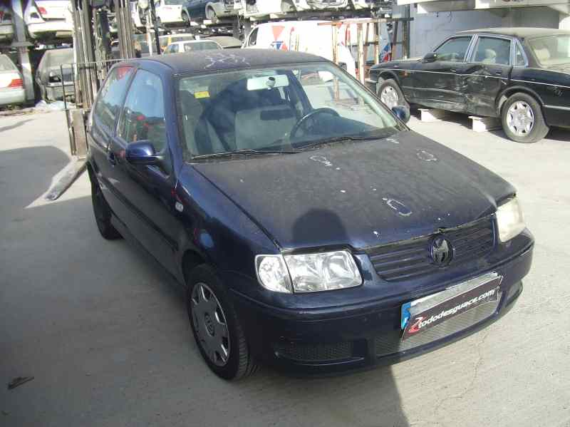 VOLKSWAGEN POLO BERLINA (6N2) Trendline Motor 1,9 Ltr. - 47 kW Diesel