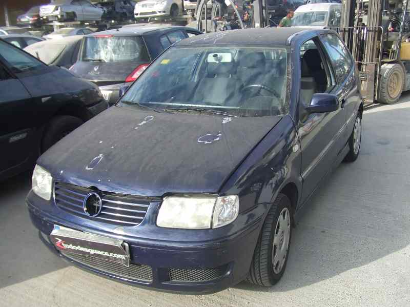 VOLKSWAGEN POLO BERLINA (6N2) Trendline Motor 1,9 Ltr. - 47 kW Diesel