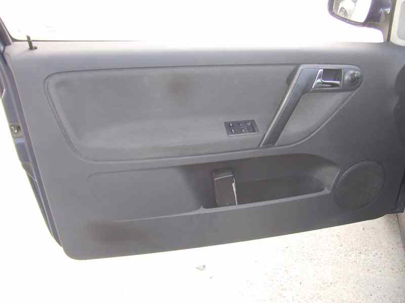 VOLKSWAGEN POLO BERLINA (6N2) Trendline Motor 1,9 Ltr. - 47 kW Diesel