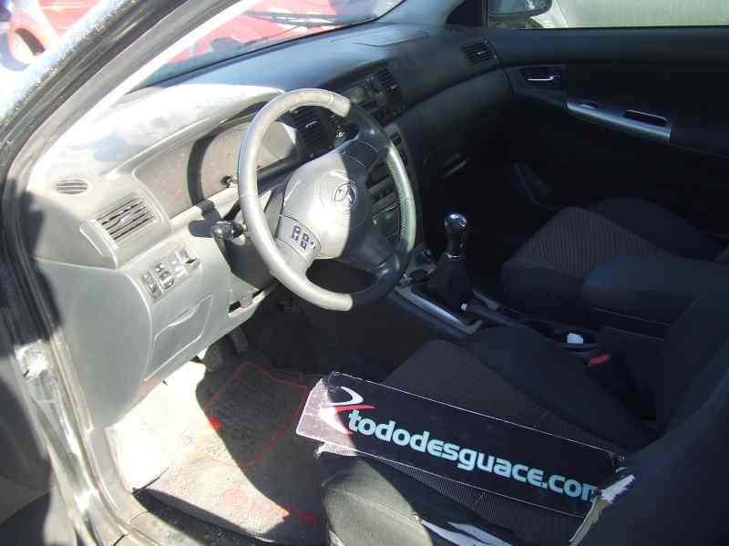 TOYOTA COROLLA (E12) 1.4 D-4D Luna Compact Motor 1,4 Ltr. - 66 kW Turbodiesel CAT