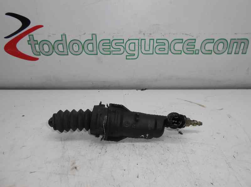 BOMBIN EMBRAGUE RENAULT MEGANE II CLASSIC BERLINA 1.6 16V (112 CV) 5 velocidades