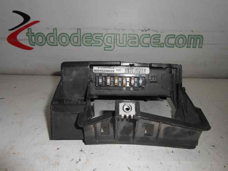 CAJA RELES / FUSIBLES RENAULT MEGANE I FASE 2 BERLINA (BA0) 1.9 D Authentique