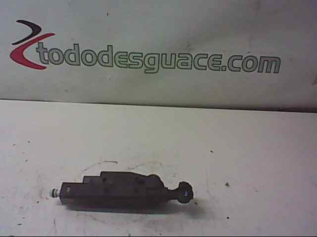 LIMPIA FAROS DERECHO AUDI A8 (4E2) 3.7 Quattro