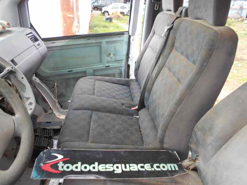 MERCEDES VITO (W638) CAJA CERRADA *
