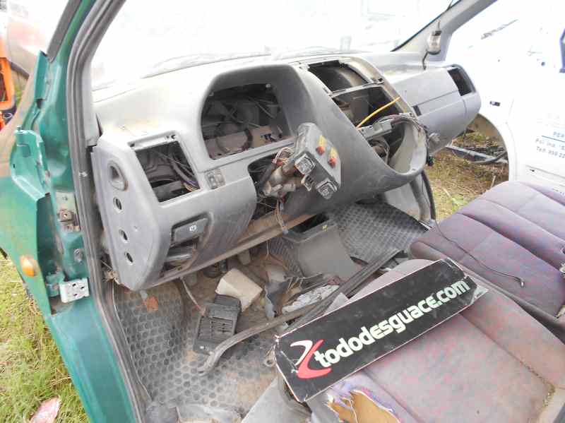 MERCEDES VITO (W638) CAJA CERRADA 110 D        (638.074) Motor 2,3 Ltr. - 72 kW Turbodiesel