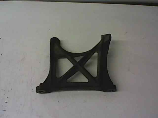 SOPORTE TOYOTA COROLLA (E11) *