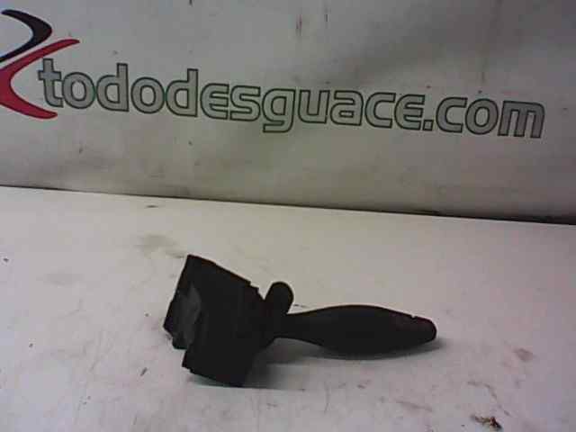 MANDO LIMPIA FORD FOCUS BERLINA (CAK) *