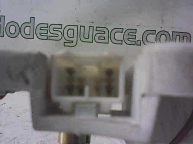 PORTALAMPARAS TRASERO DERECHO NISSAN SUNNY VAN *