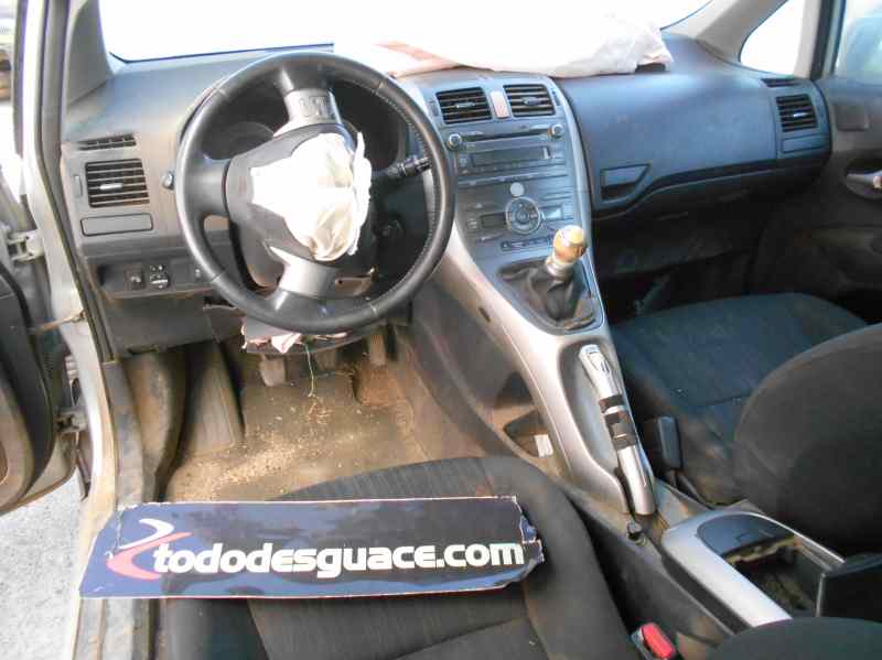 TOYOTA AURIS Luna+ Motor 1,4 Ltr. - 66 kW Turbodiesel CAT