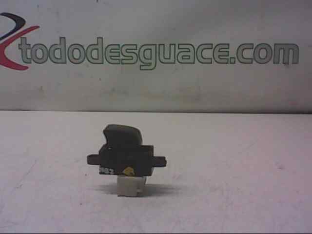 MANDO ELEVALUNAS DELANTERO DERECHO NISSAN ALMERA (N16/E) Ambience