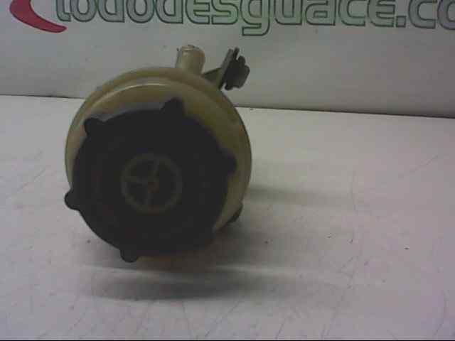 BOTE LIQUIDO DE DIRECCION FORD FOCUS BERLINA (CAK) *