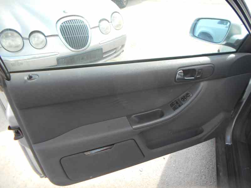 AUDI A3 (8L) 1.8 T Ambiente Motor 1,8 Ltr. - 110 kW 20V Turbo