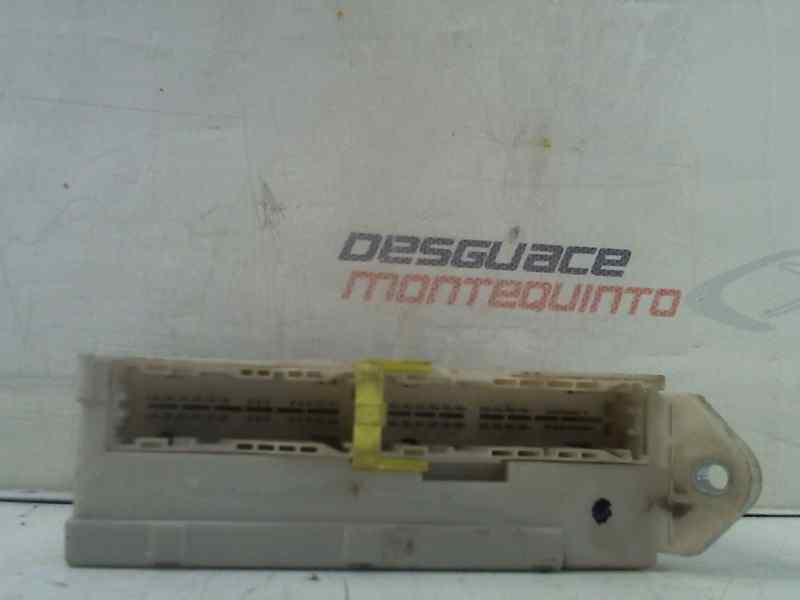 CAJA RELES / FUSIBLES TOYOTA LEXUS IS 200 (DS2/IS2) 2.2 d