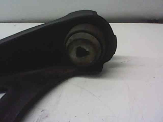 BRAZO SUSPENSION INFERIOR DELANTERO IZQUIERDO RENAULT CLIO II FASE I (B/CBO) 1.2 (58 CV) 5 velocidades