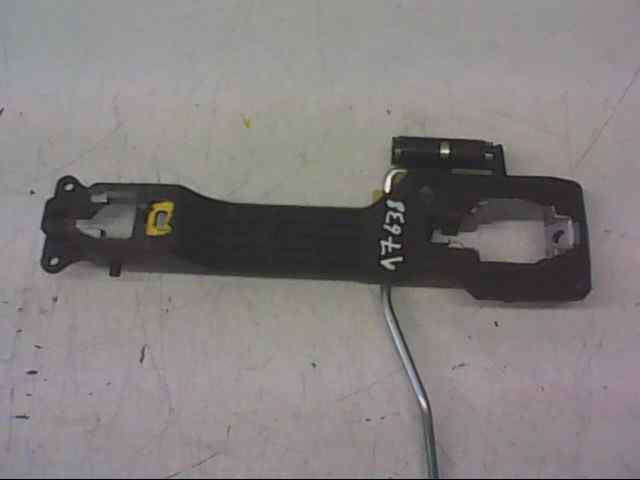 SOPORTE MANETA EXTERIOR DELANTERA IZQUIERDA SUZUKI GRAND VITARA JB (JT) 1.9 DDiS JX-E 3-ptas.