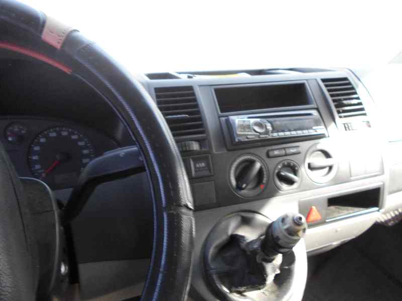 VOLKSWAGEN T5 TRANSPORTER/FURGONETA Combi Motor 2,5 Ltr. - 96 kW TDI