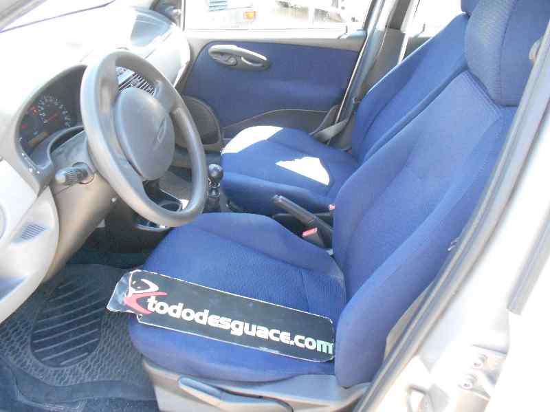 FIAT PUNTO BERLINA (188) 1.2 8V Motor 1,2 Ltr. - 44 kW CAT